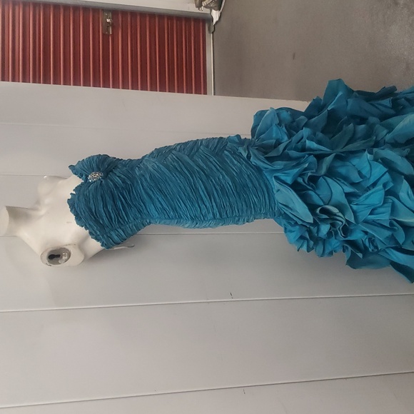 Alyce Designs AQUA Ruche Bodice Strapless Mermaid Dress Maxi Gown Slit Ruffles 4 - Picture 10 of 17